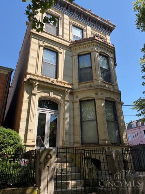 414 Clark Street, Cincinnati, OH, 45203 | Card Image