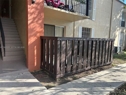 apt-l19-10740 N Kendall Dr, Miami, FL, 33176-1423 | Card Image