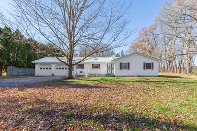 6780 Bennett Road, House other with 3 bedrooms, 2 bathrooms and null parking in Jackson MI | Image 2