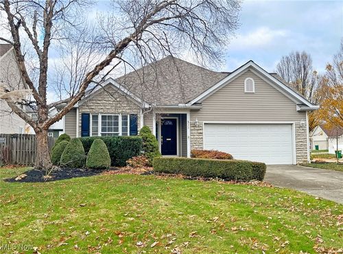 311 E 293rd St, Willowick, OH, 44095-4683 | Card Image