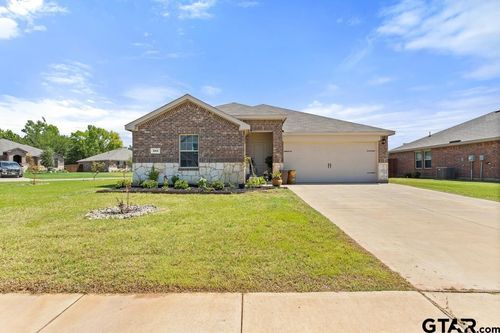 203 Parker Oaks Dr, Chandler, TX, 75758-0109 | Card Image