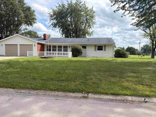 300 E Mayfair Ln, Hartford City, IN, 47348-1038 | Card Image
