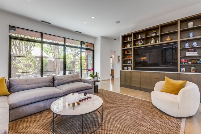 9333 Biscayne Blvd, House other with 5 bedrooms, 6 bathrooms and null parking in Dallas TX | Image 8