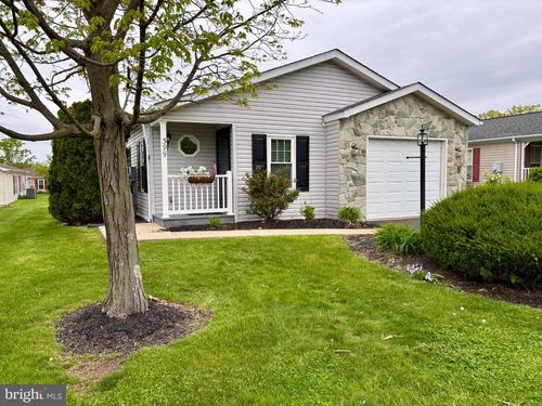 399 Spring Meadow Cir, NEW HOPE, PA, 18938-1571 | Card Image