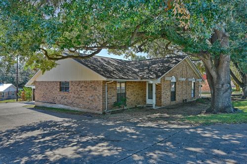 b-600 E Stone St, Brenham, TX, 77833-4971 | Card Image