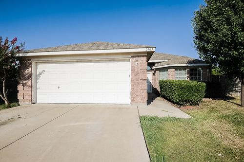 2705 Wildridge Ct, Fort Worth, TX, 76108-6908 | Card Image