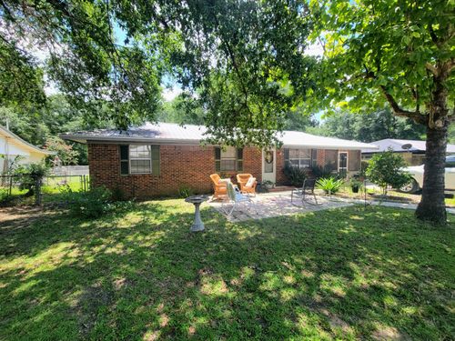 114 Aero Dr, Defuniak Springs, FL, 32433-4096 | Card Image