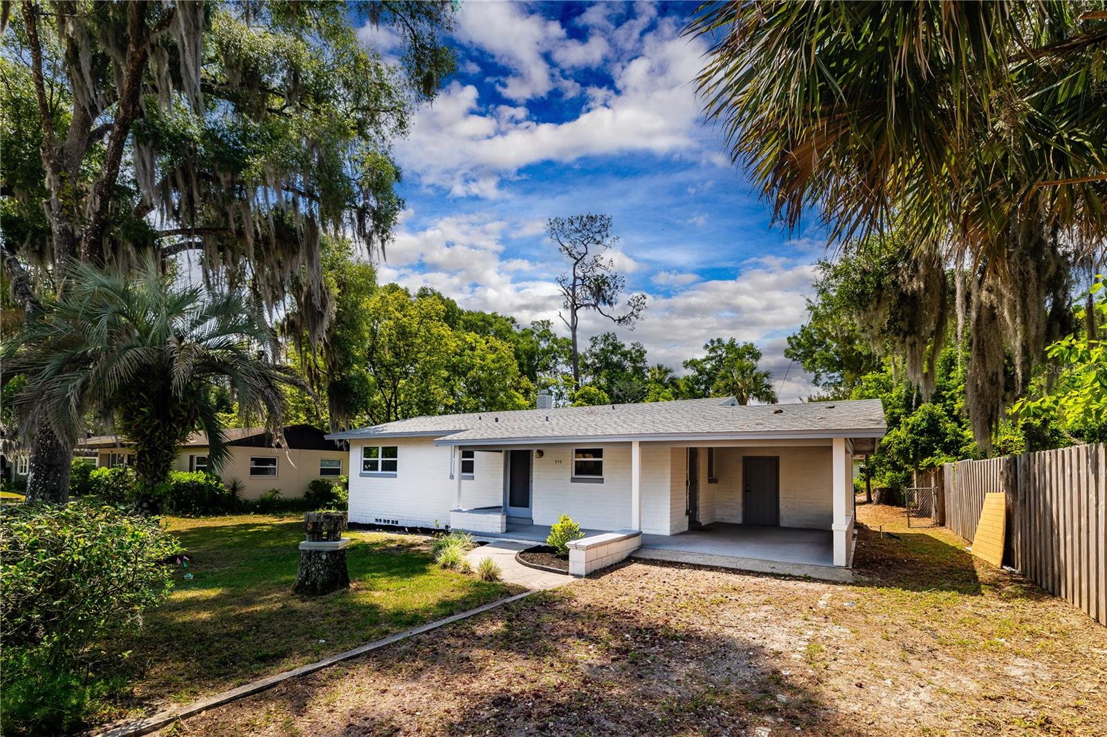 Hogle Ave, Deland, FL 32720