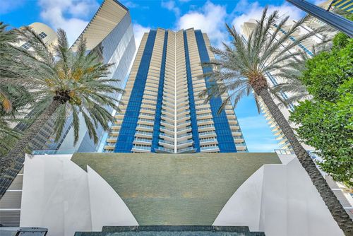 apt-2304-17121 Collins Ave, Sunny Isles Beach, FL, 33160-4353 | Card Image
