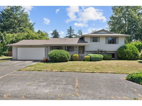 927 Se Sweetbriar Ln, Troutdale, OR, 97060-2574 | Card Image