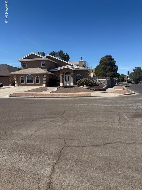 12000 Ivory Gate Way, El Paso, TX, 79936-5564 | Card Image