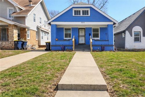 5643 Olive Street, Kansas City, MO, 64130 | Card Image