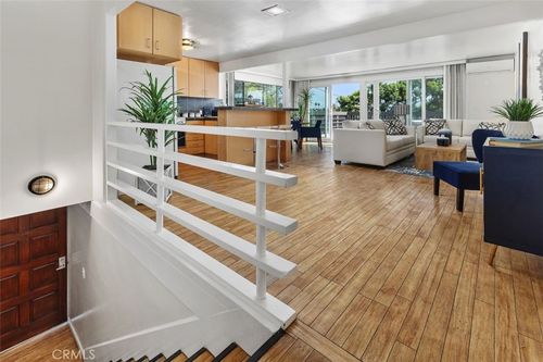 3-420 Marine Street, Santa Monica, CA, 90405 | Card Image