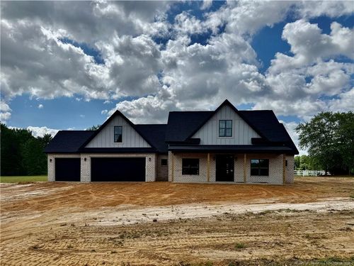 32 Creek Stone Ln, Autryville, NC, 28318-9054 | Card Image