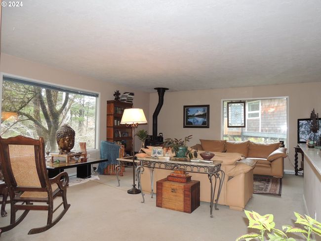 5955 Balboa Ave, House other with 3 bedrooms, 2 bathrooms and 2 parking in Lincoln City OR | Image 7