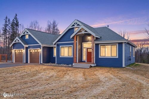 7064 E Tumnus Cir, Palmer, AK, 99645-7580 | Card Image