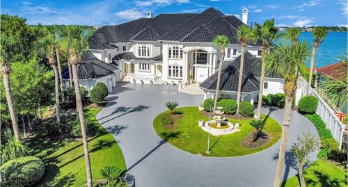 2210 Twin Oaks Blvd, Kemah, TX, 77565-2153 | Card Image