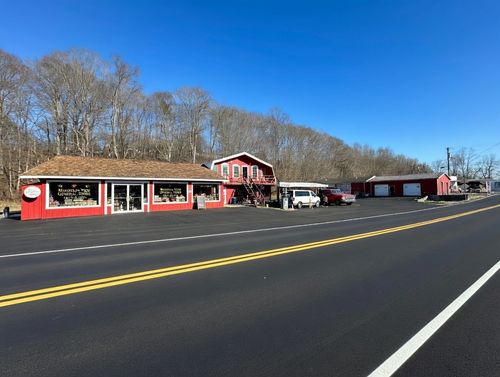 304 Main St, Red Boiling Springs, TN, 37150-2134 | Card Image