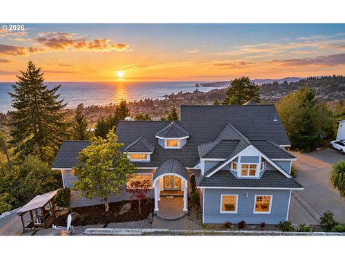 16935 Crown Terrace Rd, Brookings, OR, 97415 | Card Image