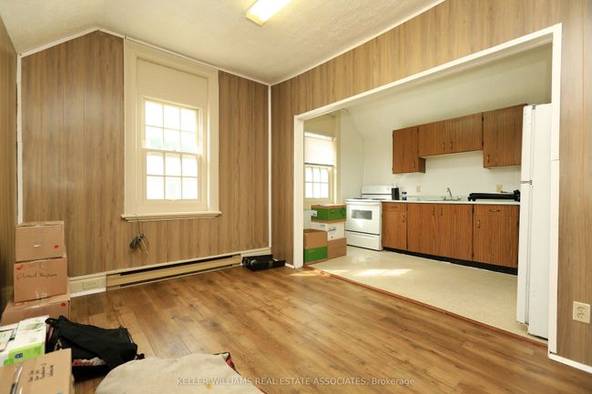 329 Josephine St, Home with 11 bedrooms, 6 bathrooms and 10 parking in Huron ON | Image 4