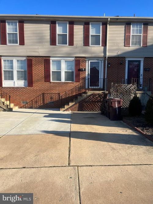 1117 Davis St, WILMINGTON, DE, 19802-5232 | Card Image