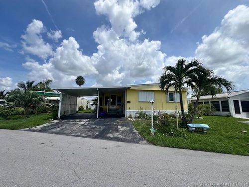 1047-4169 70th Ln N, West Palm Beach, FL, 33404-4819 | Card Image