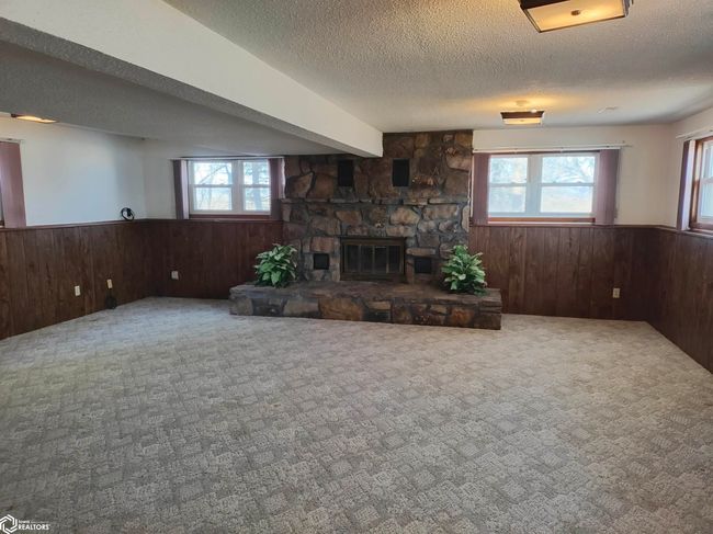 32669 Walnut Ave, Home with 3 bedrooms, 3 bathrooms and 2 parking in Coon Rapids IA | Image 12