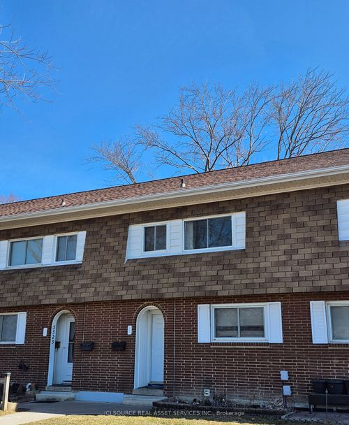 17-5523 Coronation Ave, Windsor, ON, N8T1B2 | Card Image