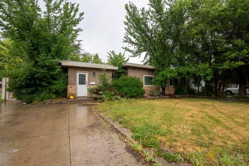 1501 16 Ave S, Lethbridge, AB, T1K0Y7 | Card Image