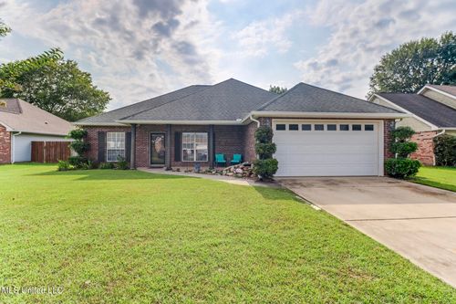7621 Falcon Cir, Ocean Springs, MS, 39564-7031 | Card Image