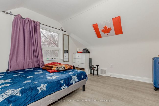 22 Rogers Rd, House other with 4 bedrooms, 2 bathrooms and 4 parking in Brampton ON | Image 31