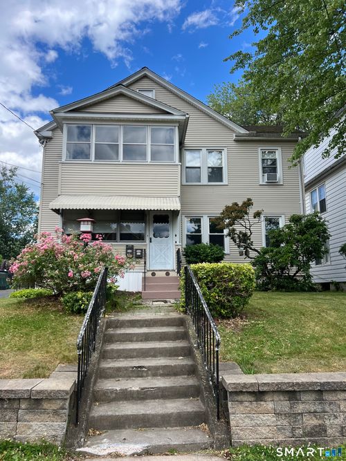 118 Cambridge Street, West Hartford, CT, 06110 | Card Image