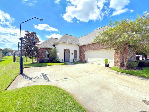 2234 Morningbrook Dr, Baton Rouge, LA, 70816-3437 | Card Image