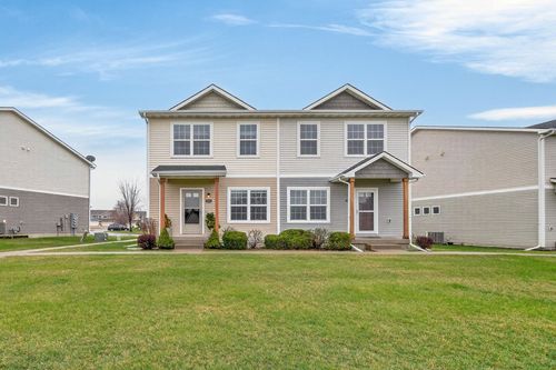 5871 Marble Cir, Johnston, IA, 50131-2455 | Card Image