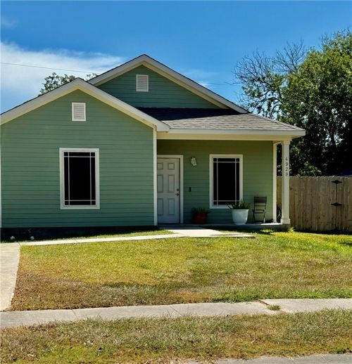 4929 Valley Stream Dr, Corpus Christi, TX, 78413-2443 | Card Image