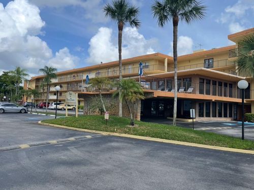 apt-117-9273 Sw 8th St, Boca Raton, FL, 33428-6870 | Card Image