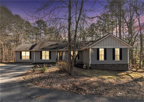 675 Mayes Rd, Powder Springs, GA, 30127-4432 | Card Image