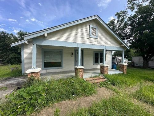 202 E Phillips St, Arp, TX, 75750-5028 | Card Image