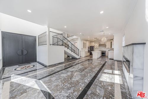 2017 Centinela Ave, Santa Monica, CA, 90404 | Card Image