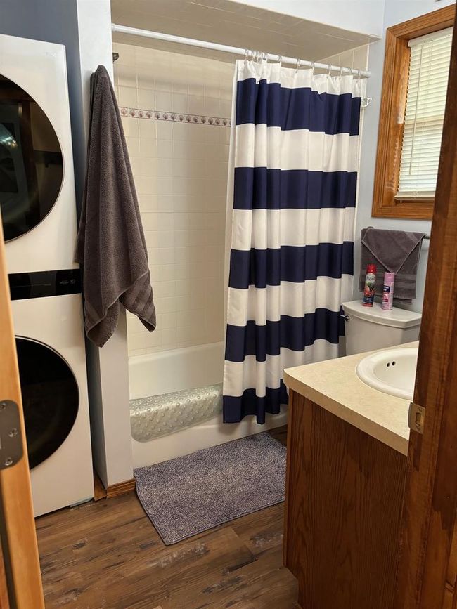 13763 Lake Shore Lane, House other with 2 bedrooms, 1 bathrooms and null parking in Mountain WI | Image 7
