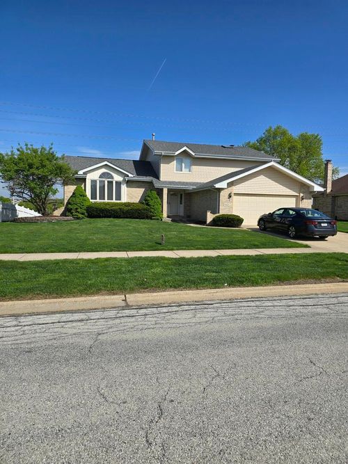 8413 Brookside Glen Dr, Tinley Park, IL, 60487-7045 | Card Image