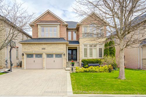 2323 Awenda Dr, Oakville, ON, L6H7J7 | Card Image