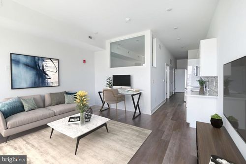 102-813 N Broad St, PHILADELPHIA, PA, 19123-1819 | Card Image