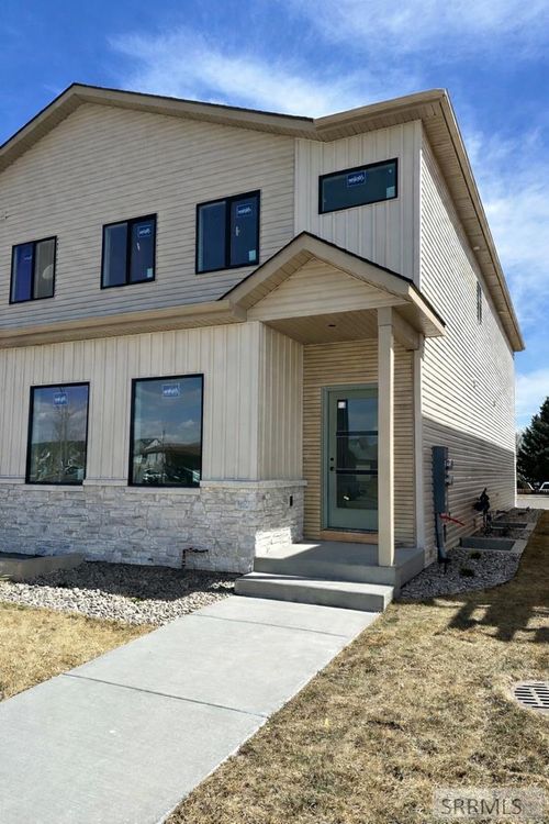 1363 Latah Ave, Idaho Falls, ID, 83402-5978 | Card Image