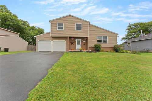 8151 Scotia Lane, Clay, NY, 13090 | Card Image