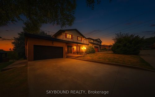23 Hildegard Dr, Hamilton, ON, L8K5S1 | Card Image