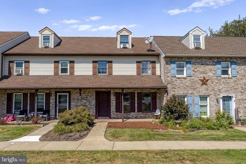 407 Cahill Cir, Honey Brook, PA, 19344-8772 | Card Image