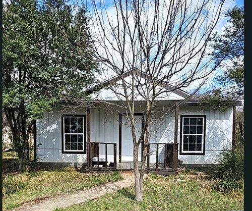 601 Royal St, Cleburne, TX, 76031-4416 | Card Image