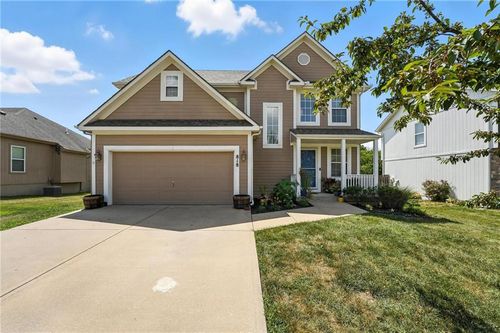 818 N Maple St, Gardner, KS, 66030-1499 | Card Image