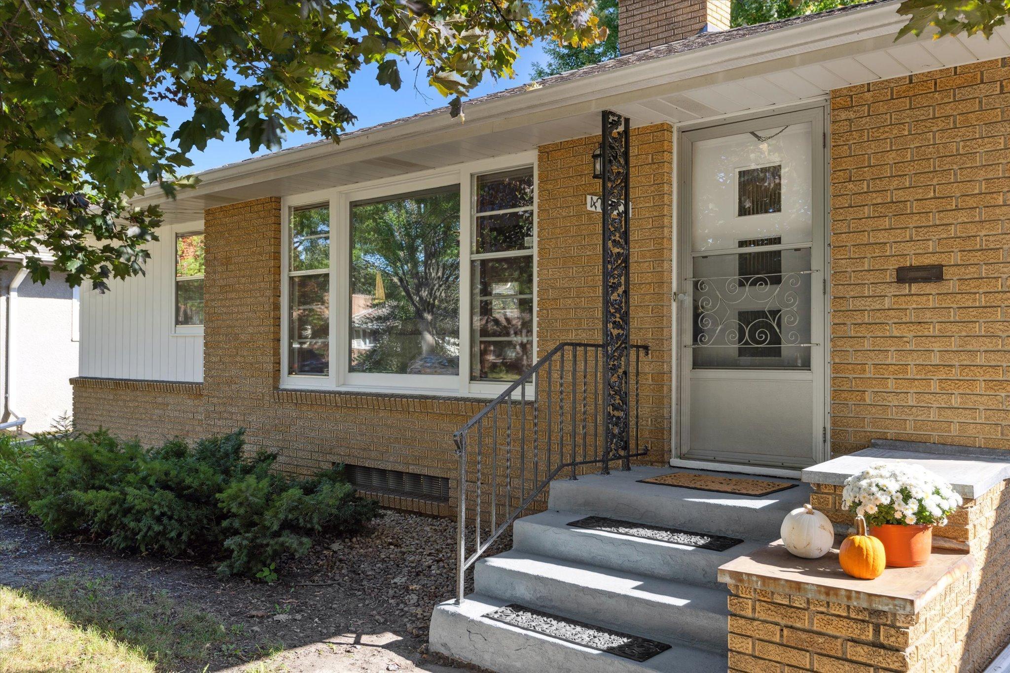 Oliver Ave, Minneapolis, MN 55412